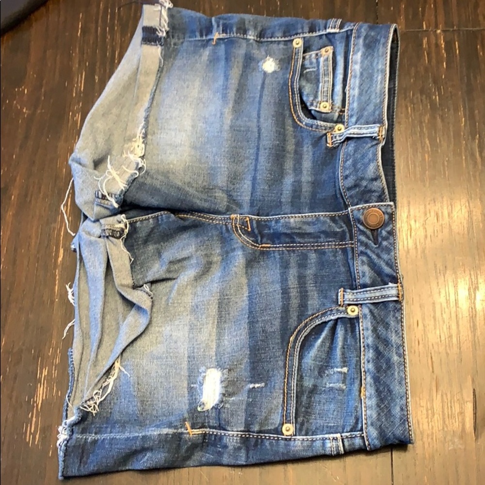 VERY LIGHTLY used jean shorts.